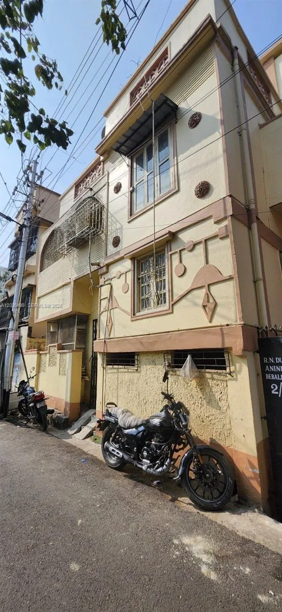 2/1 Rajani Mukherjee Road, Kolkata, India, 700038