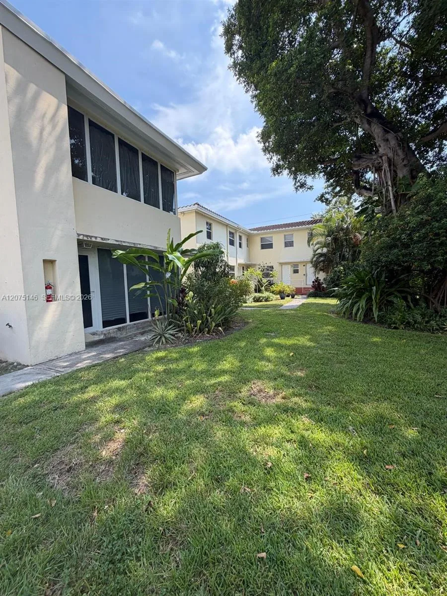 736 NE 92nd St # 2K, Miami Shores, FL 33138 photo 2