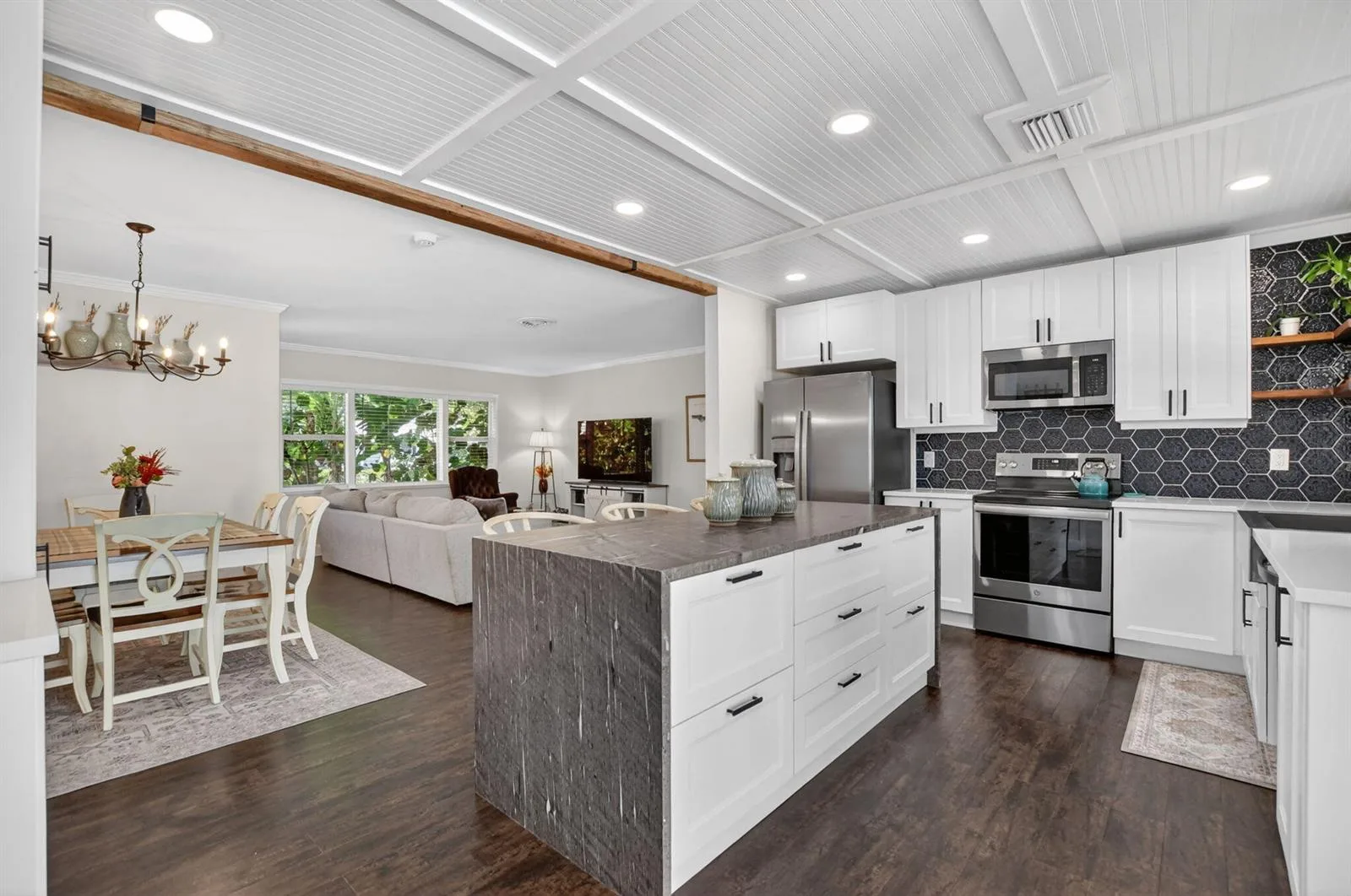 1207 SW 12th Avenue, Boca Raton, FL 33486