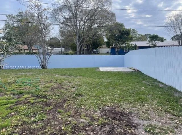 4153 46th Pl, Vero Beach, FL 32967 photo 2