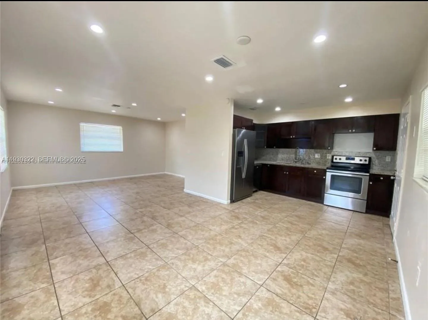 4153 46th Pl, Vero Beach, FL 32967 photo 4