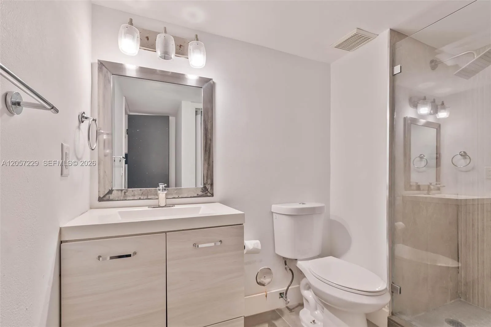 325 Lakeview Dr # 102, Weston, FL 33326 photo 11