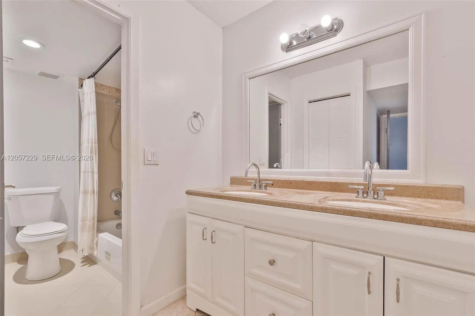 325 Lakeview Dr # 102, Weston, FL 33326 photo 8