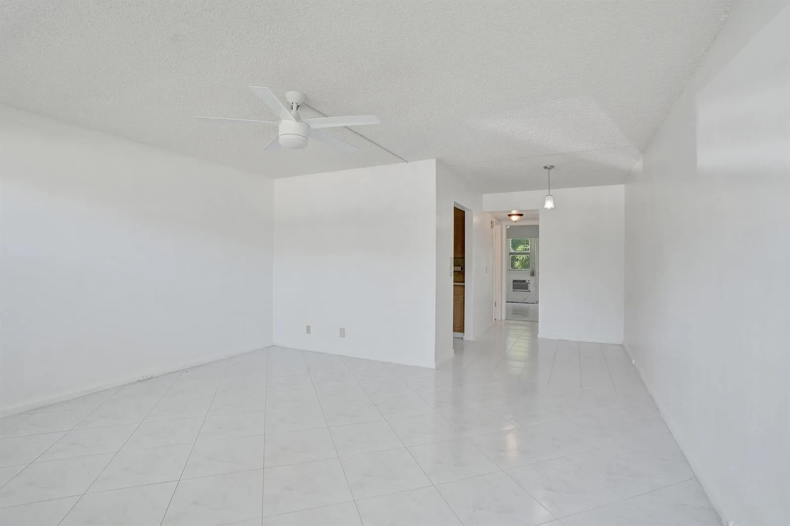 392 Durham Circle # M, Deerfield Beach, FL 33442
