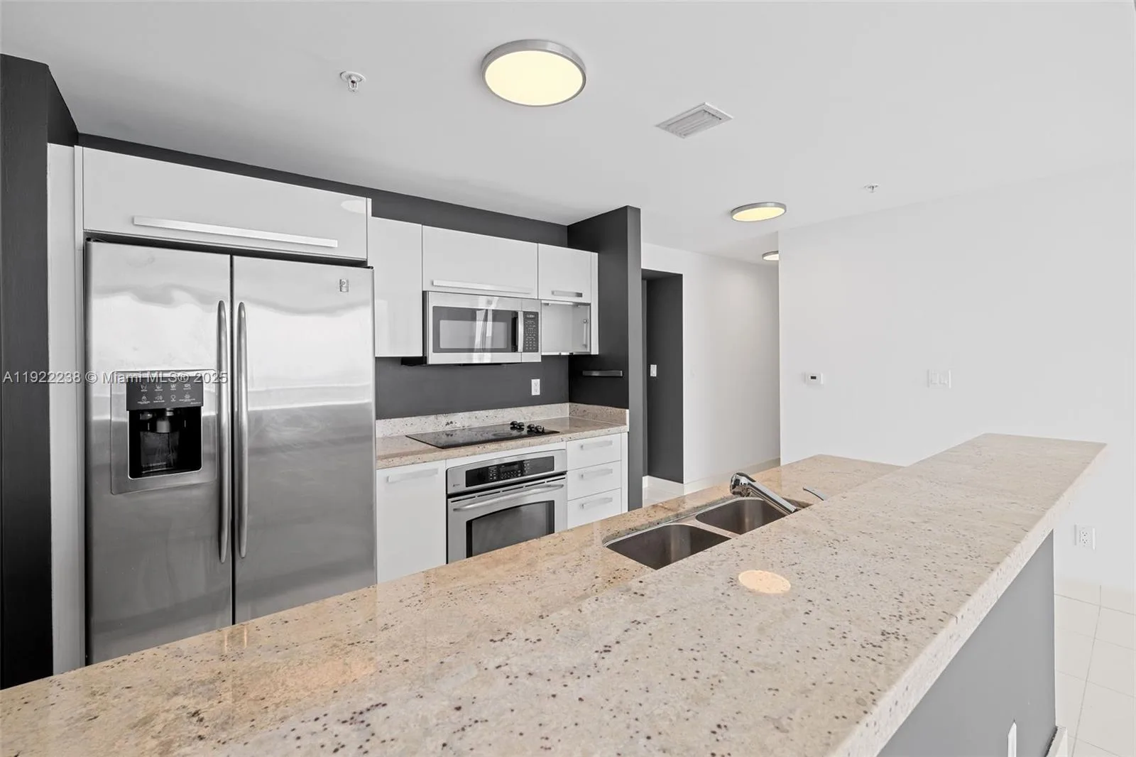 601 NE 36th St # 1511, Miami, FL 33137 photo 11