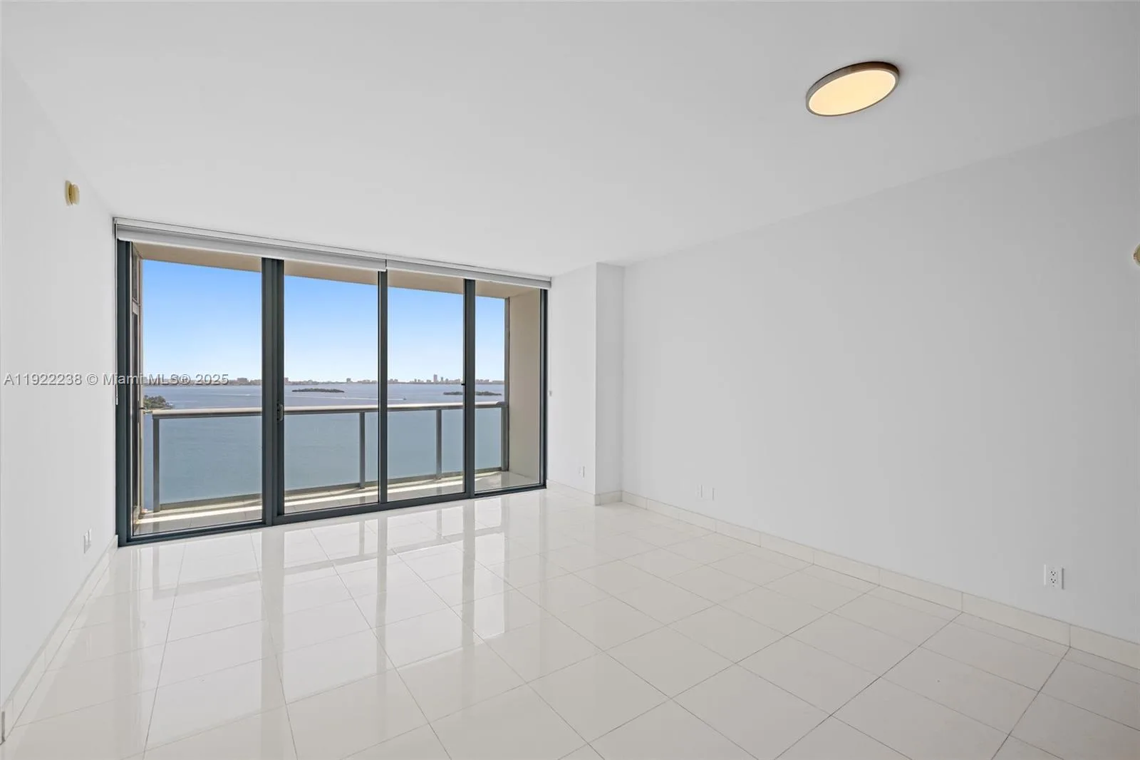 601 NE 36th St # 1511, Miami, FL 33137 photo 2