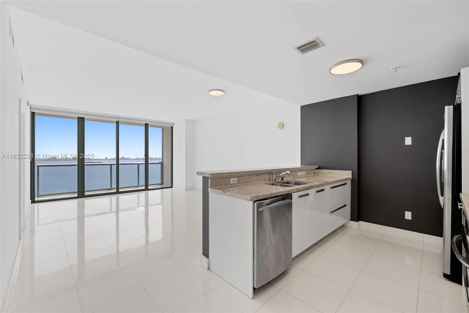 601 NE 36th St # 1511, Miami, FL 33137 photo 8