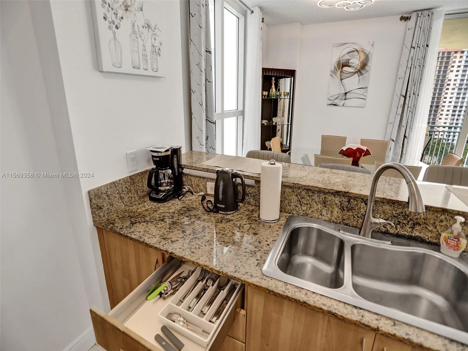 17555 Atlantic Blvd # 1101, Sunny Isles Beach, FL 33160 photo 10