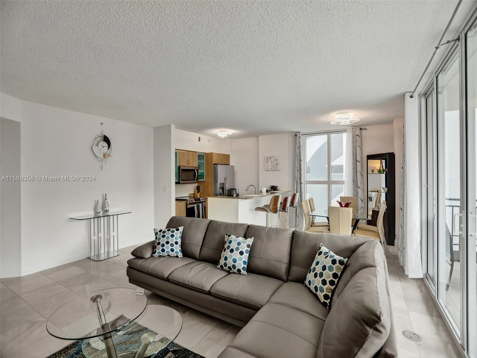 17555 Atlantic Blvd # 1101, Sunny Isles Beach, FL 33160 photo 4