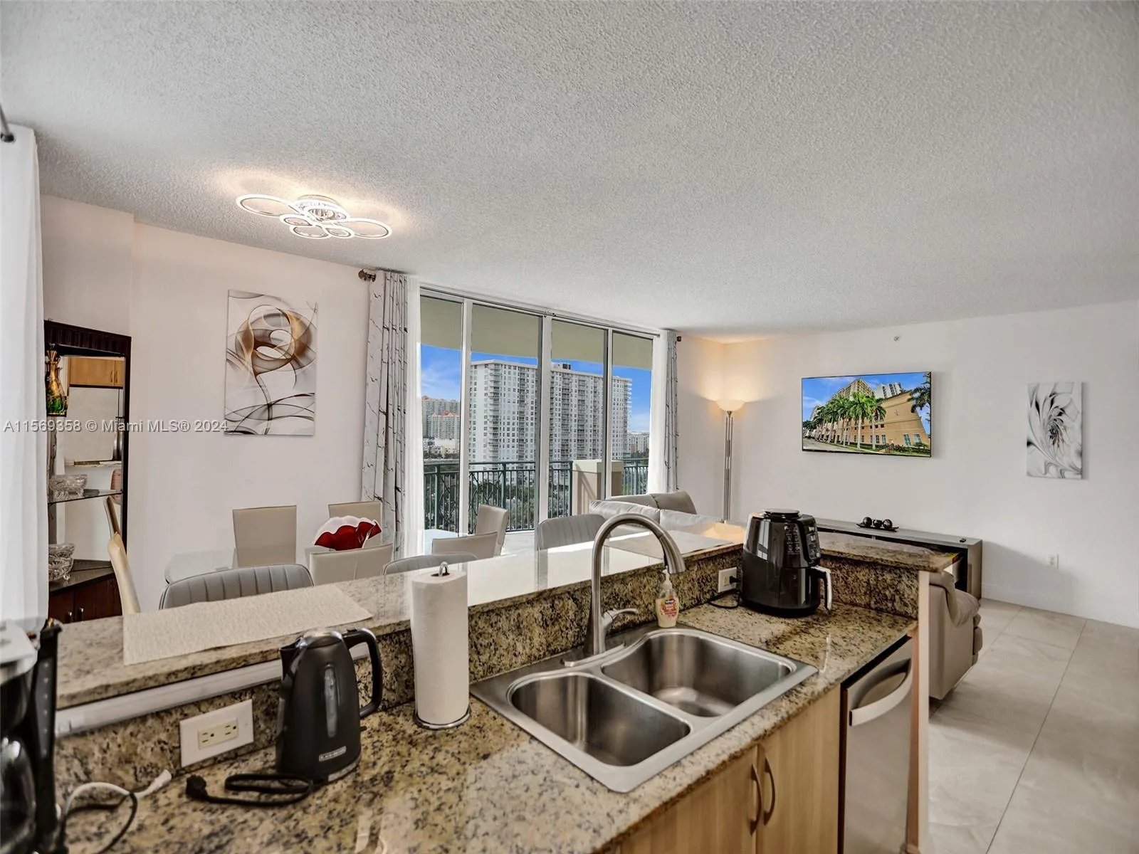 17555 Atlantic Blvd # 1101, Sunny Isles Beach, FL 33160 photo 9