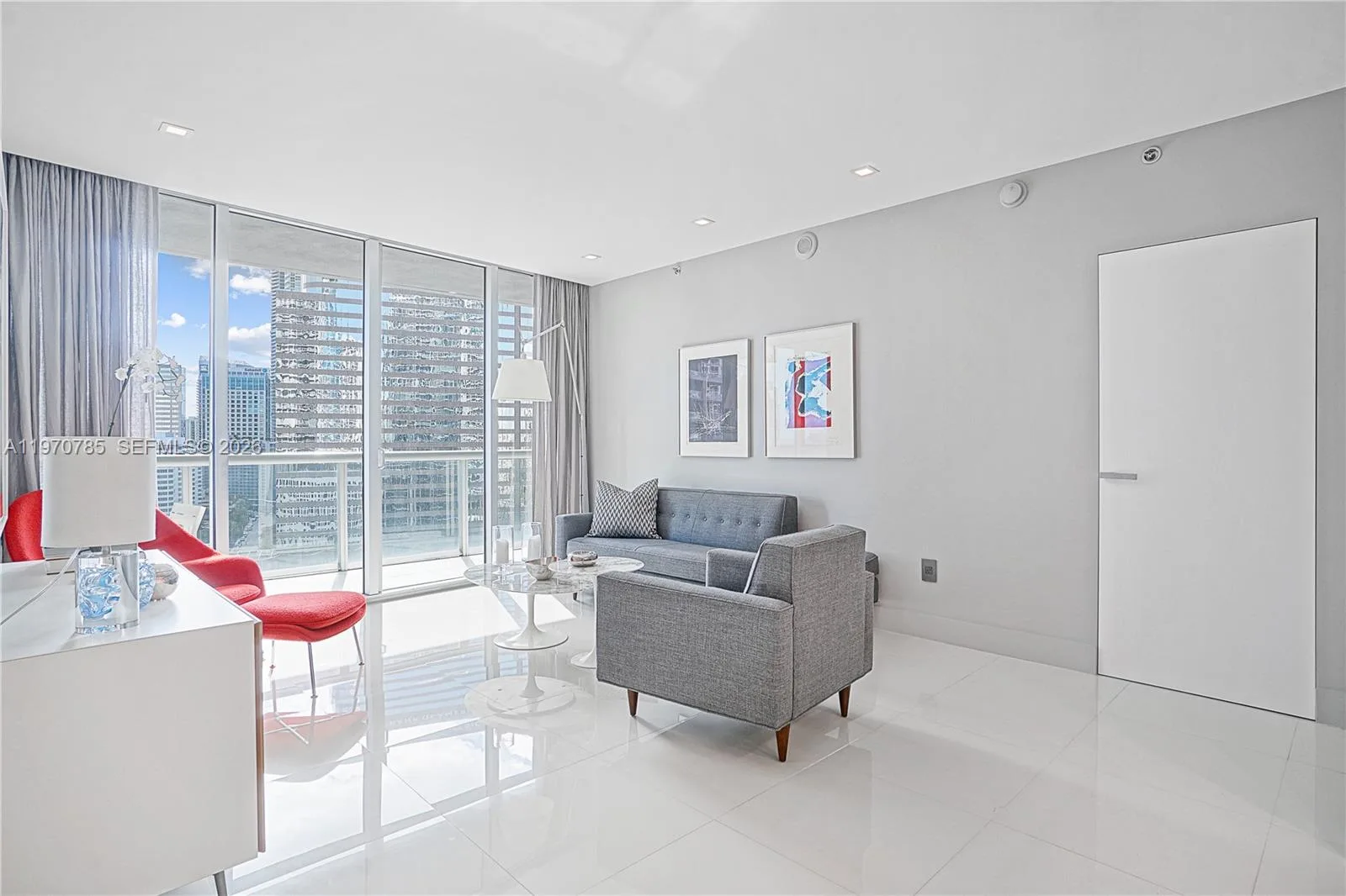 475 Brickell Ave # 1913, Miami, FL 33131 photo 5