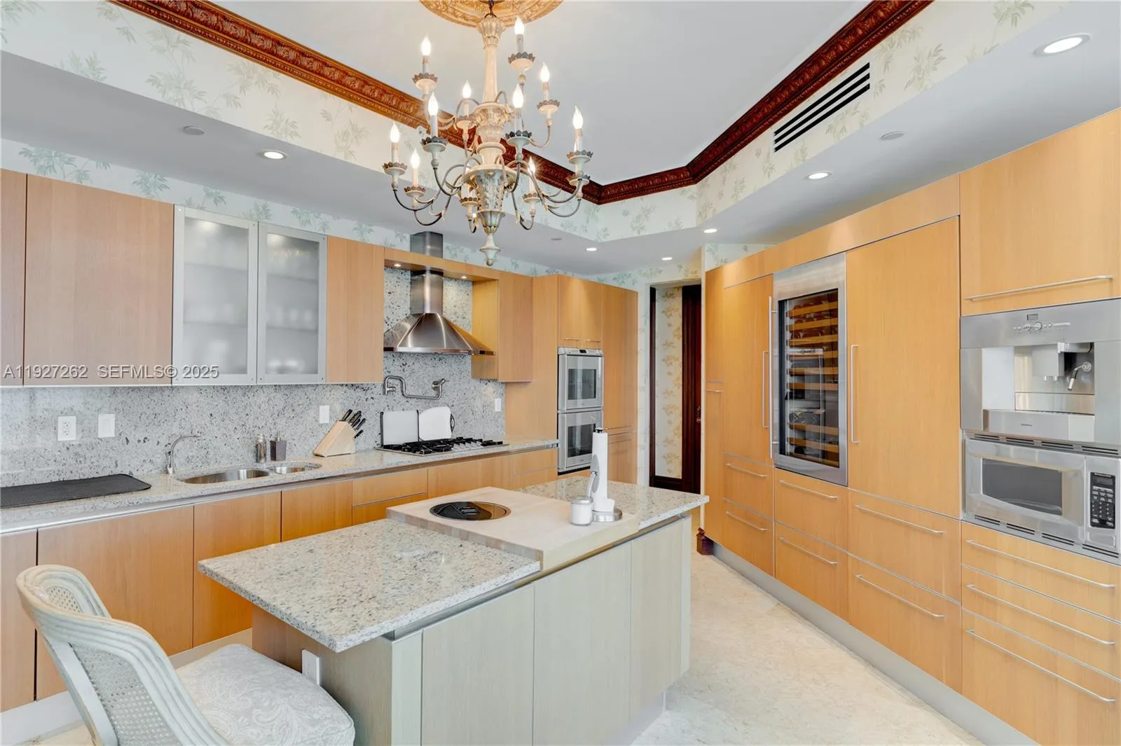 16047 Collins Ave # 1604, Sunny Isles Beach, FL 33160 photo 4