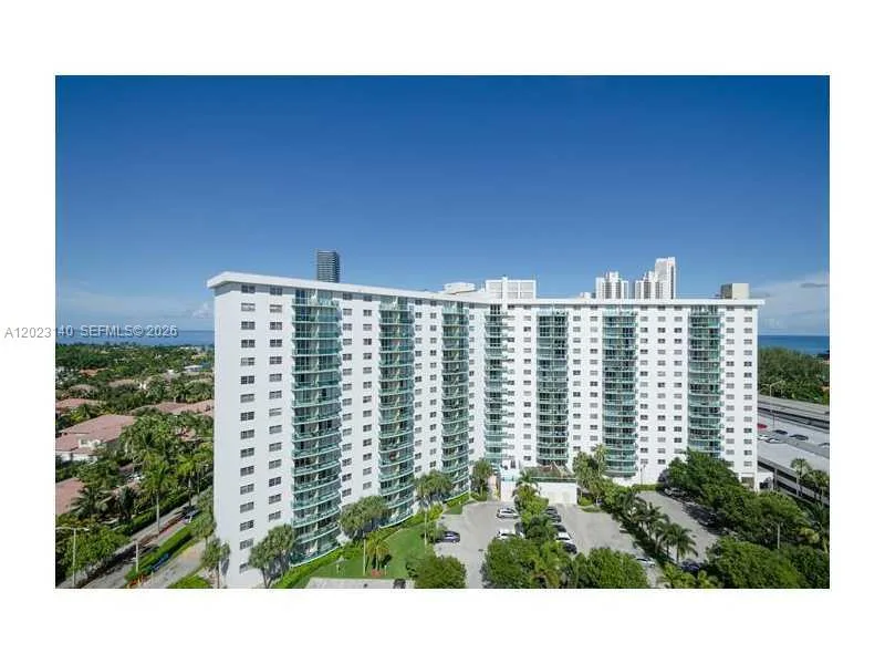 19380 COLLINS AV # 607, Sunny Isles Beach, FL 33160 photo 2