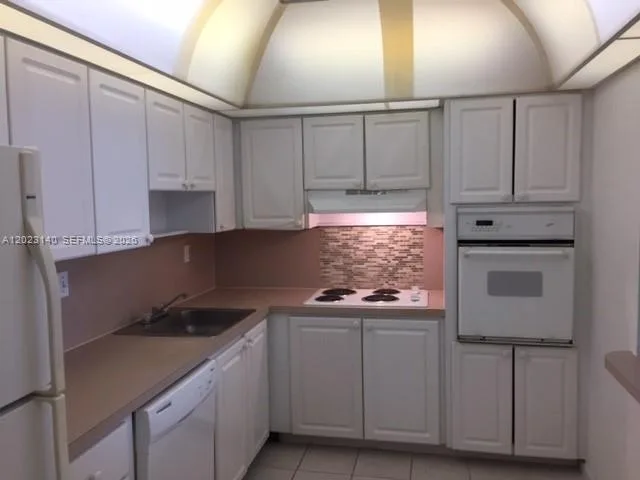19380 COLLINS AV # 607, Sunny Isles Beach, FL 33160 photo 5