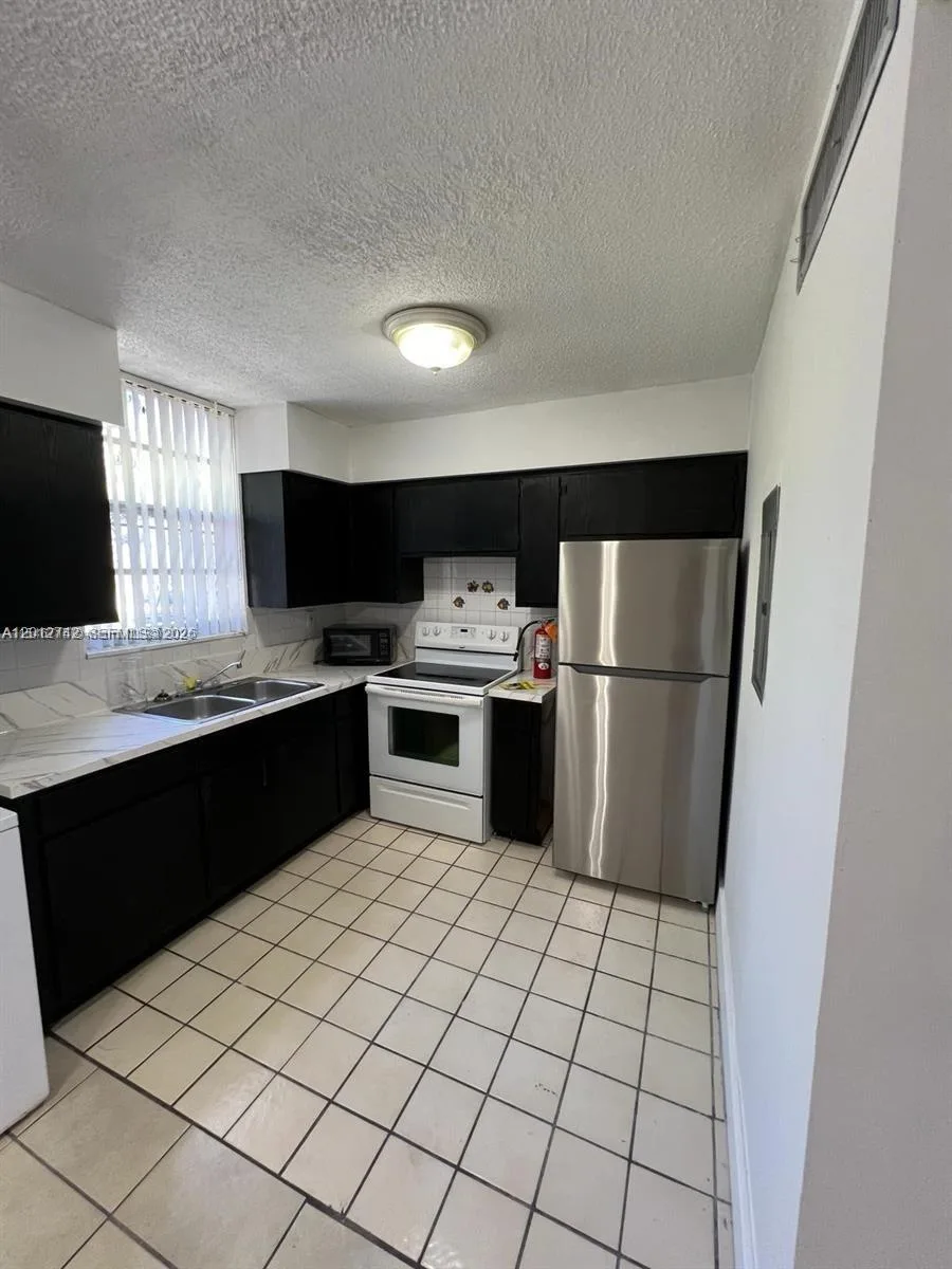 6133 SW 69th St # 38, South Miami, FL 33143 photo 7
