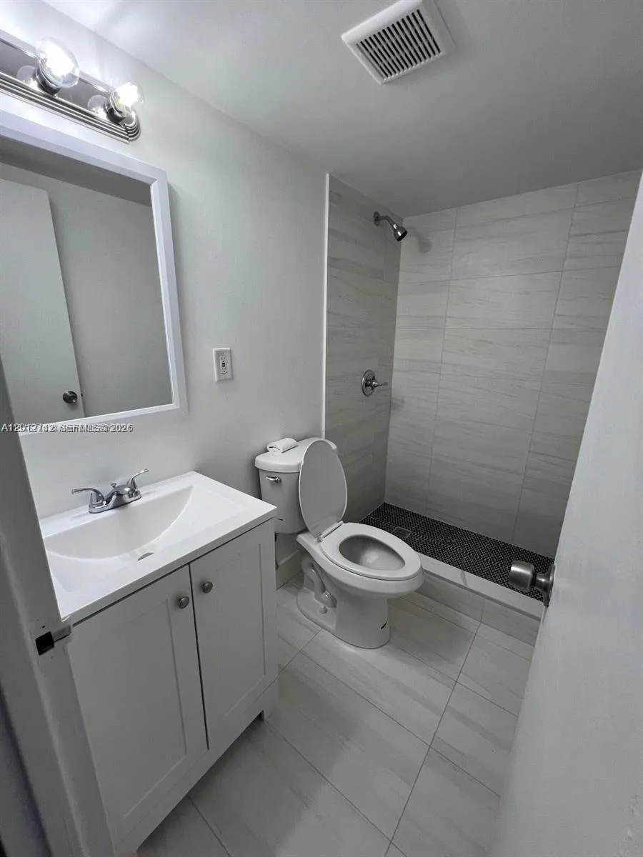 6133 SW 69th St # 38, South Miami, FL 33143 photo 9