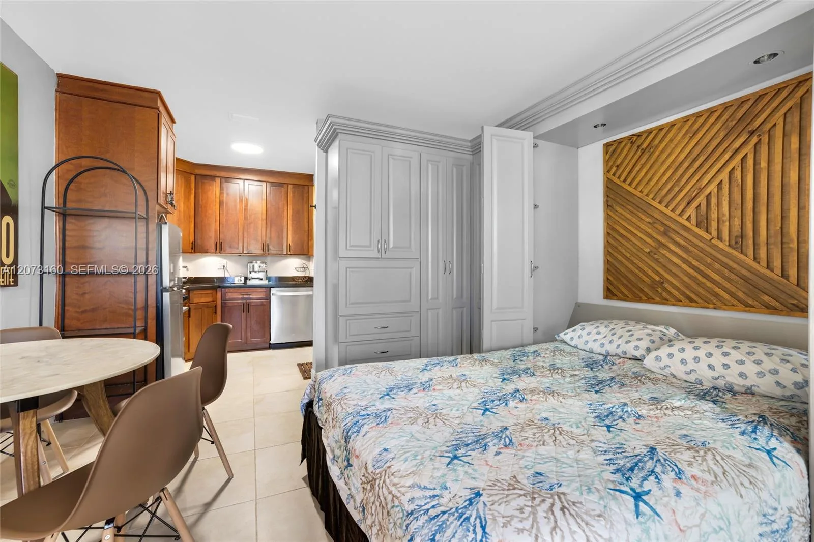 2445 Lake Pancoast Dr # 4, Miami Beach, FL 33140 photo 6