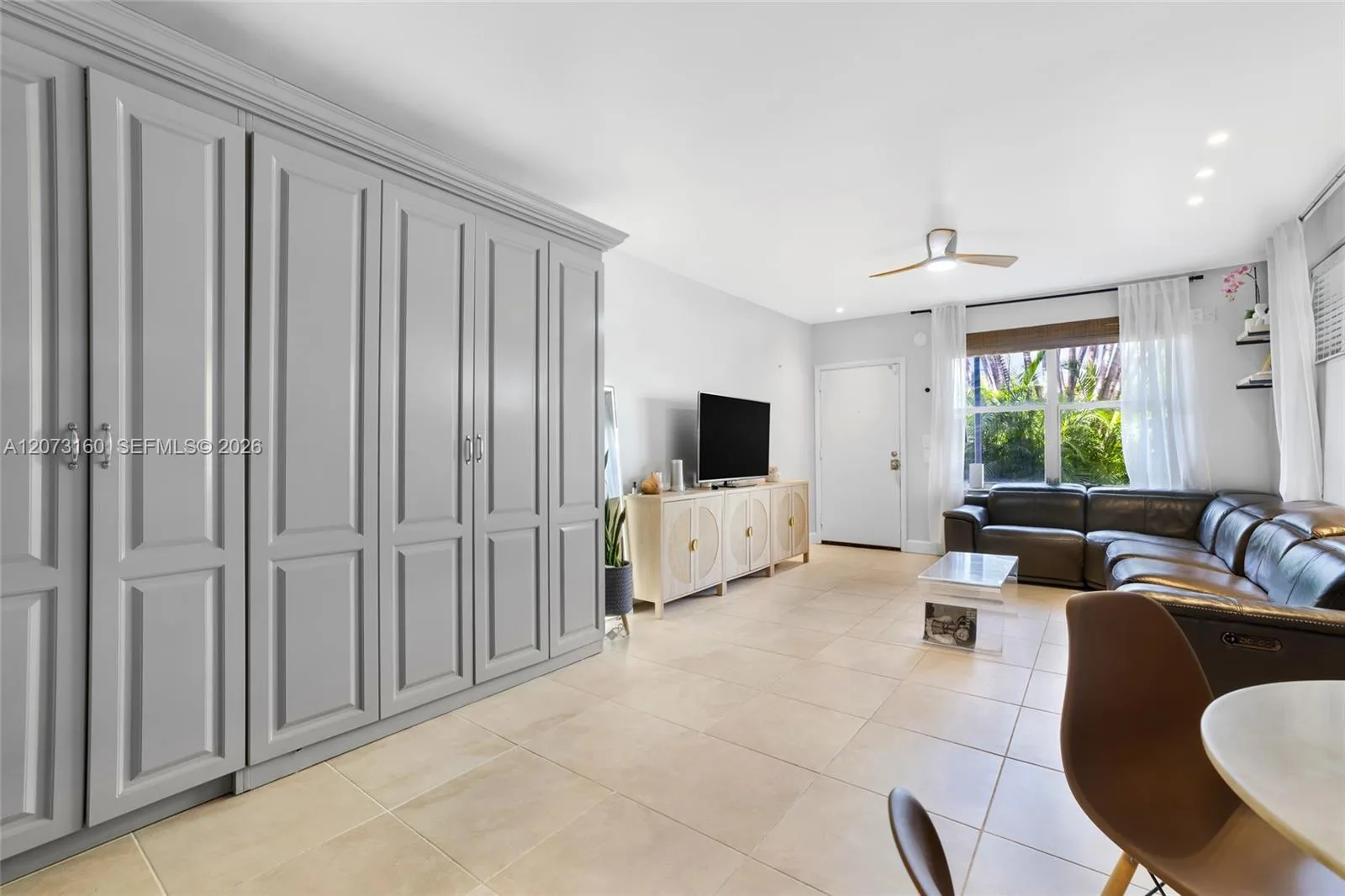 2445 Lake Pancoast Dr # 4, Miami Beach, FL 33140 photo 9