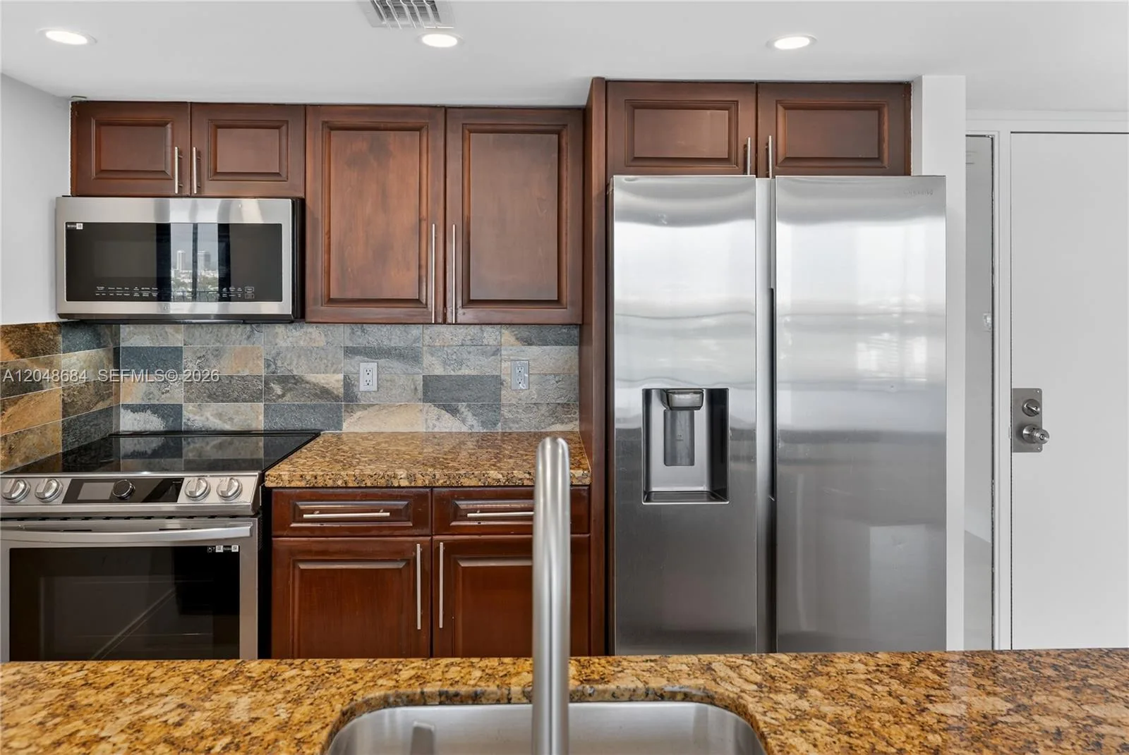 7601 E Treasure Dr # 2319, North Bay Village, FL 33141 photo 12