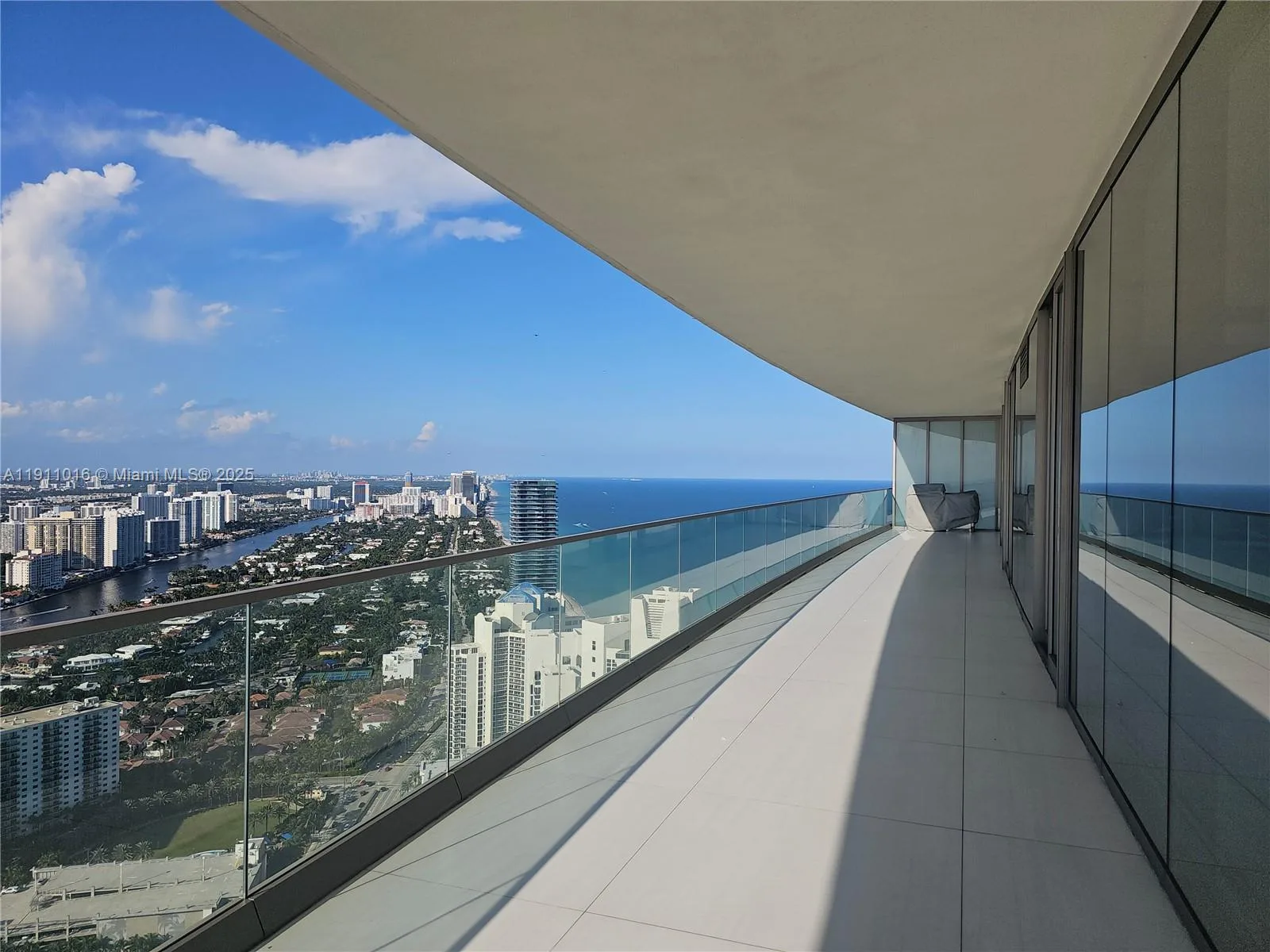 18975 Collins Ave # 4605, Sunny Isles Beach, FL 33160 photo 9