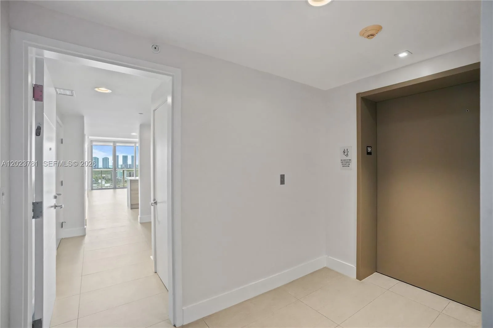 16385 Biscayne Blvd # 1919, North Miami Beach, FL 33160