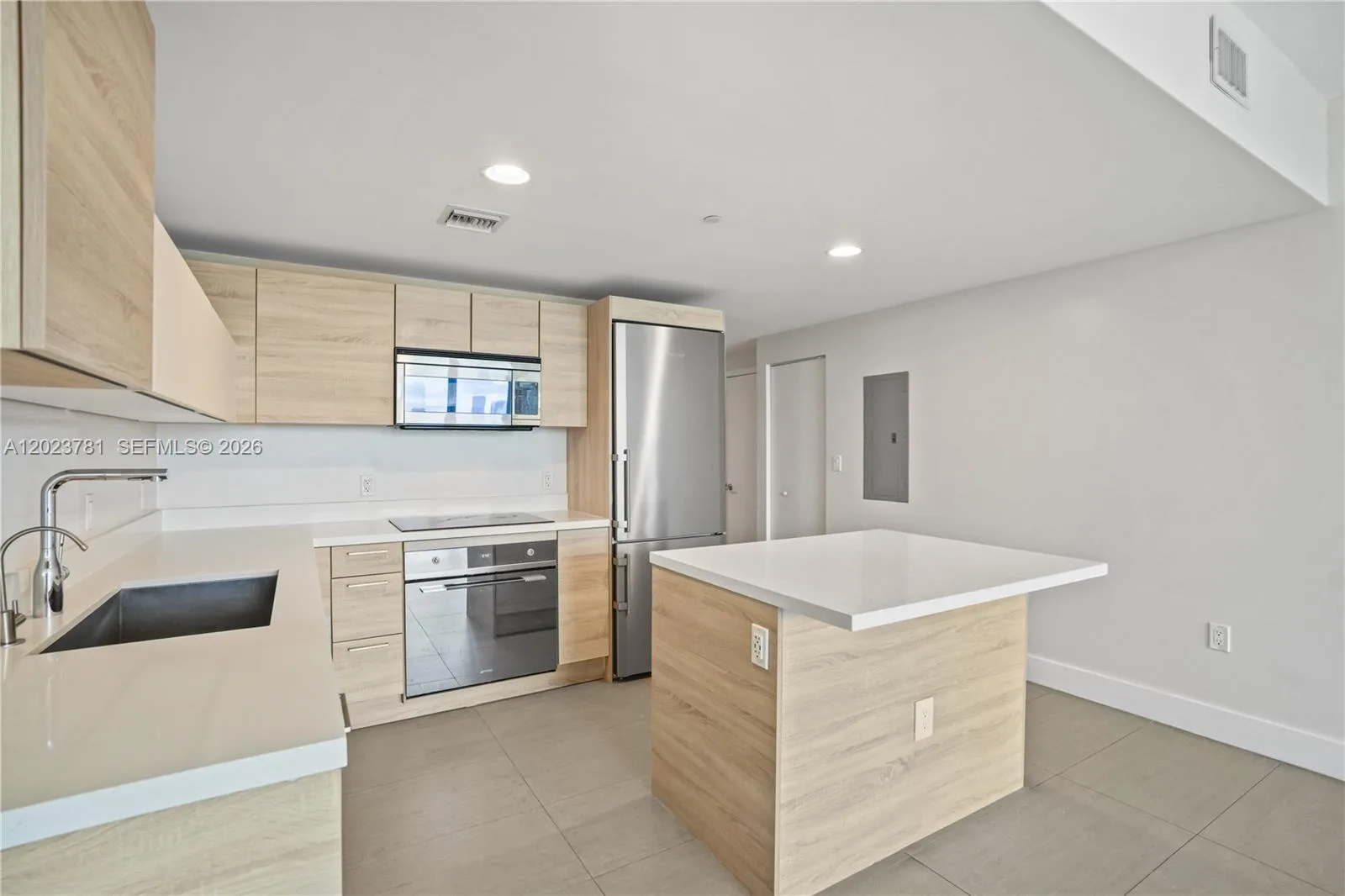 16385 Biscayne Blvd # 1919, North Miami Beach, FL 33160 photo 10
