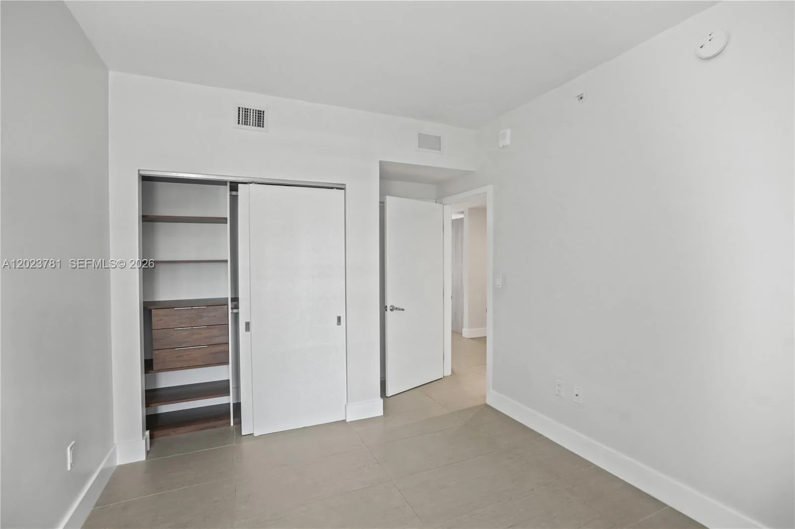 16385 Biscayne Blvd # 1919, North Miami Beach, FL 33160 photo 8