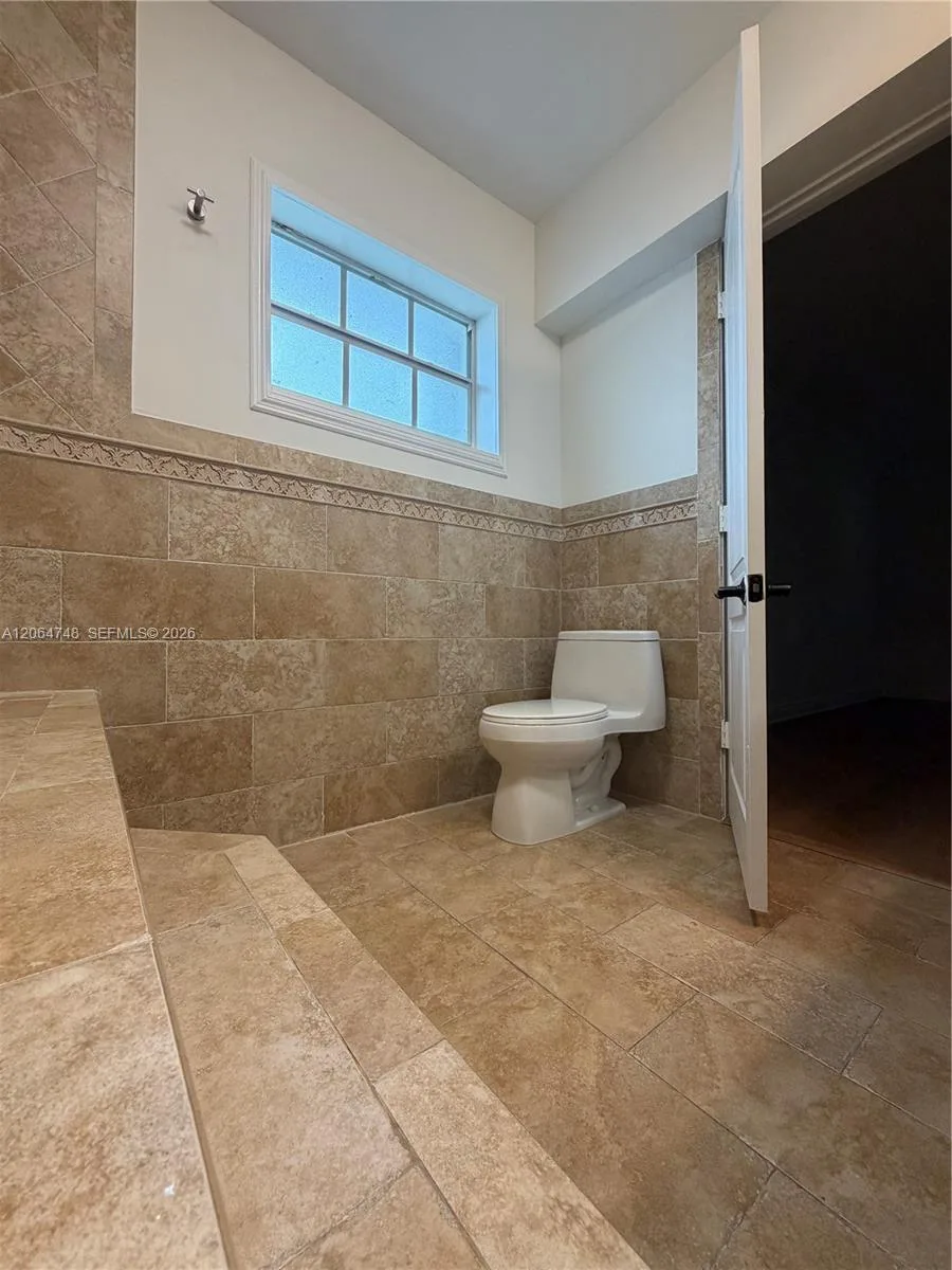 6746 SW 32nd Ter, Miami, FL 33155 photo 13