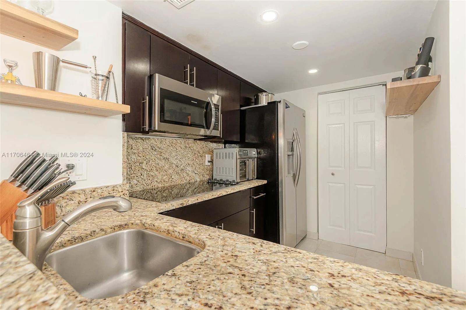 770 Claughton Island Dr # 1914, Miami, FL 33131 photo 12
