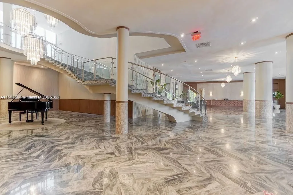 5401 Collins Ave # 410, Miami Beach, FL 33140 photo 9