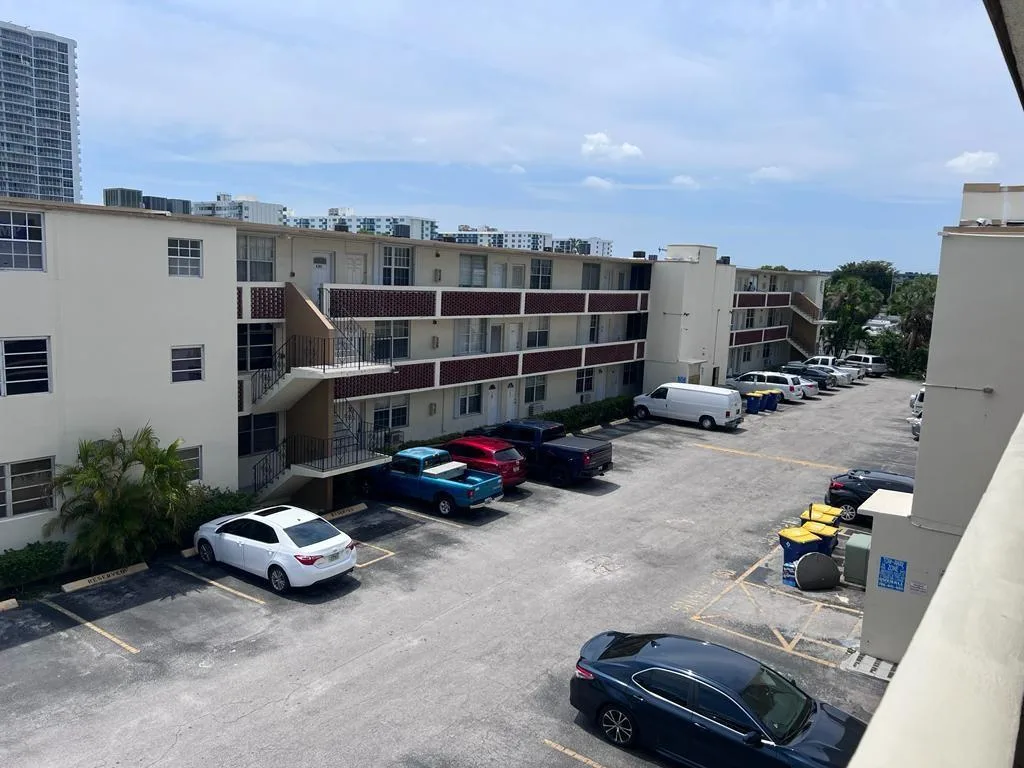 1800 79th Street Causeway # 109, North Bay Village, FL 33141 photo 2