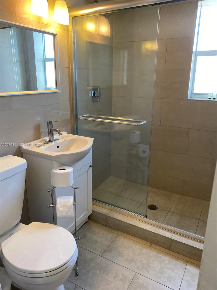 1011 9th St # 8, Miami Beach, FL 33139 photo 6