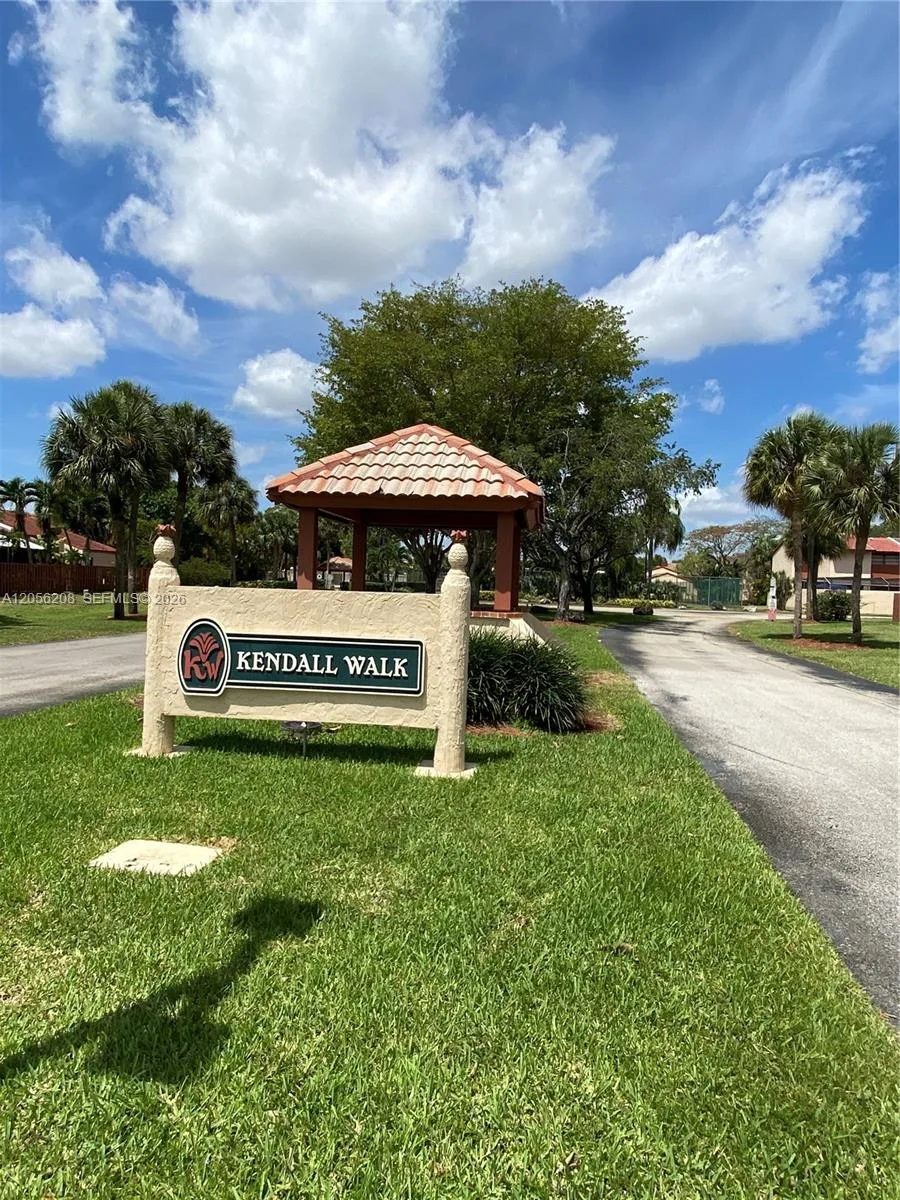 8947 SW 149th Pl, Miami, FL 33196