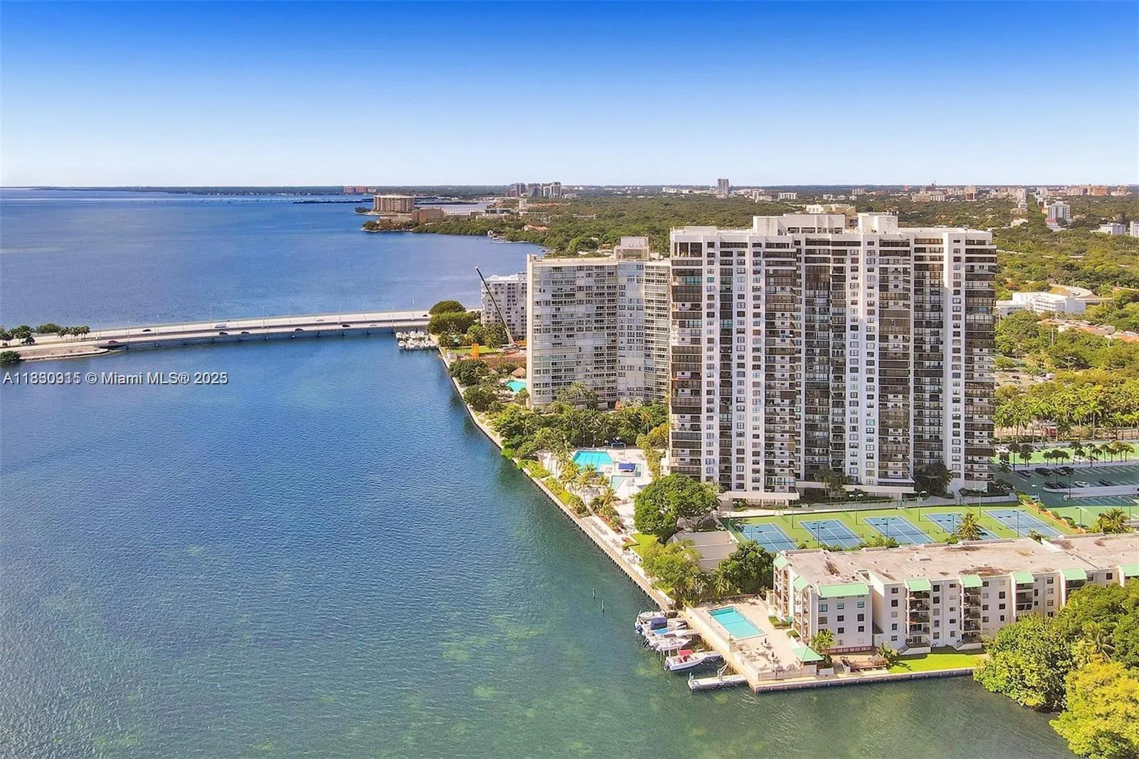 2333 Brickell Ave # 1512, Miami, FL 33129 photo 8