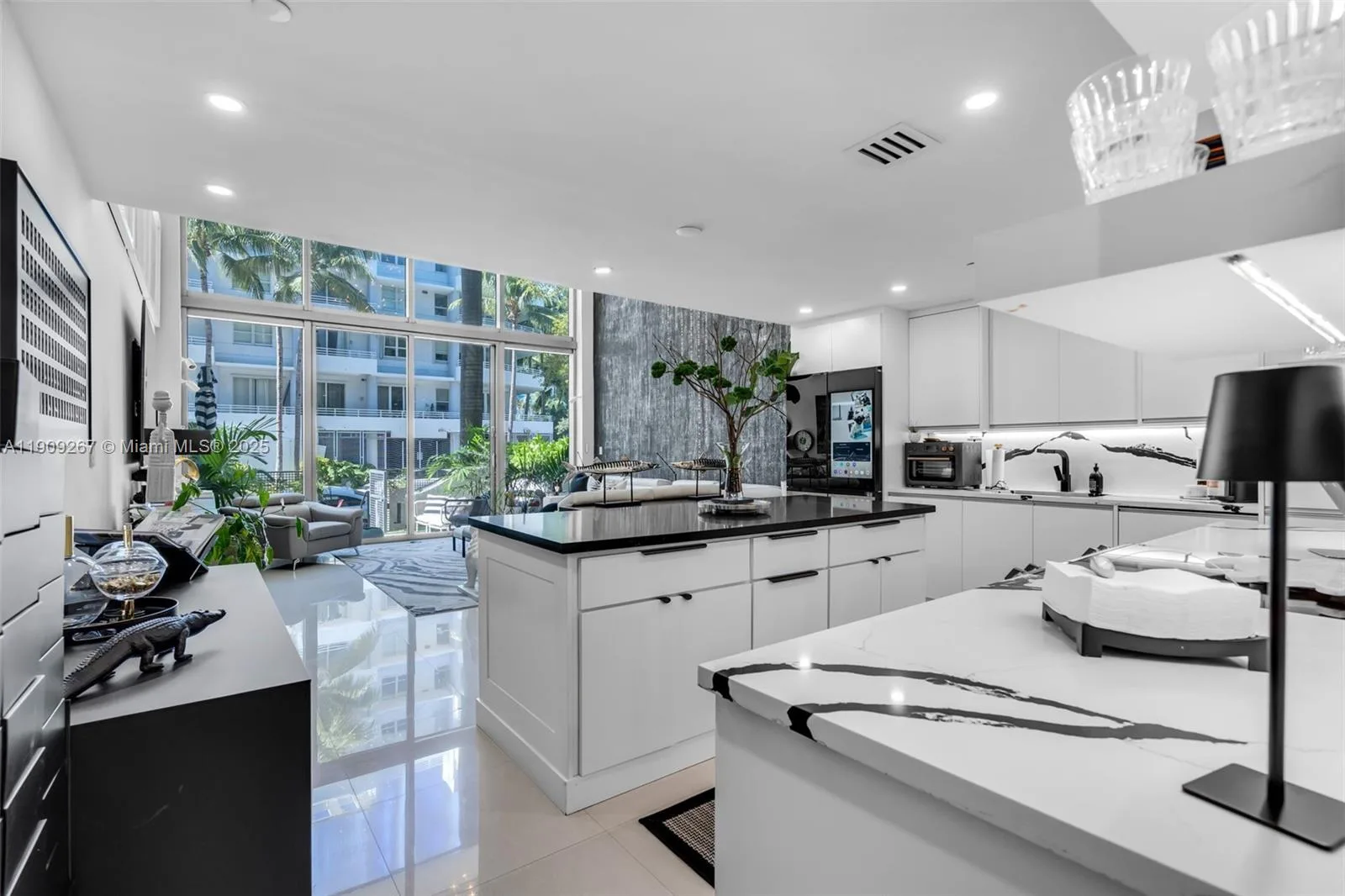 6000 Collins Ave # 134, Miami Beach, FL 33140 photo 4