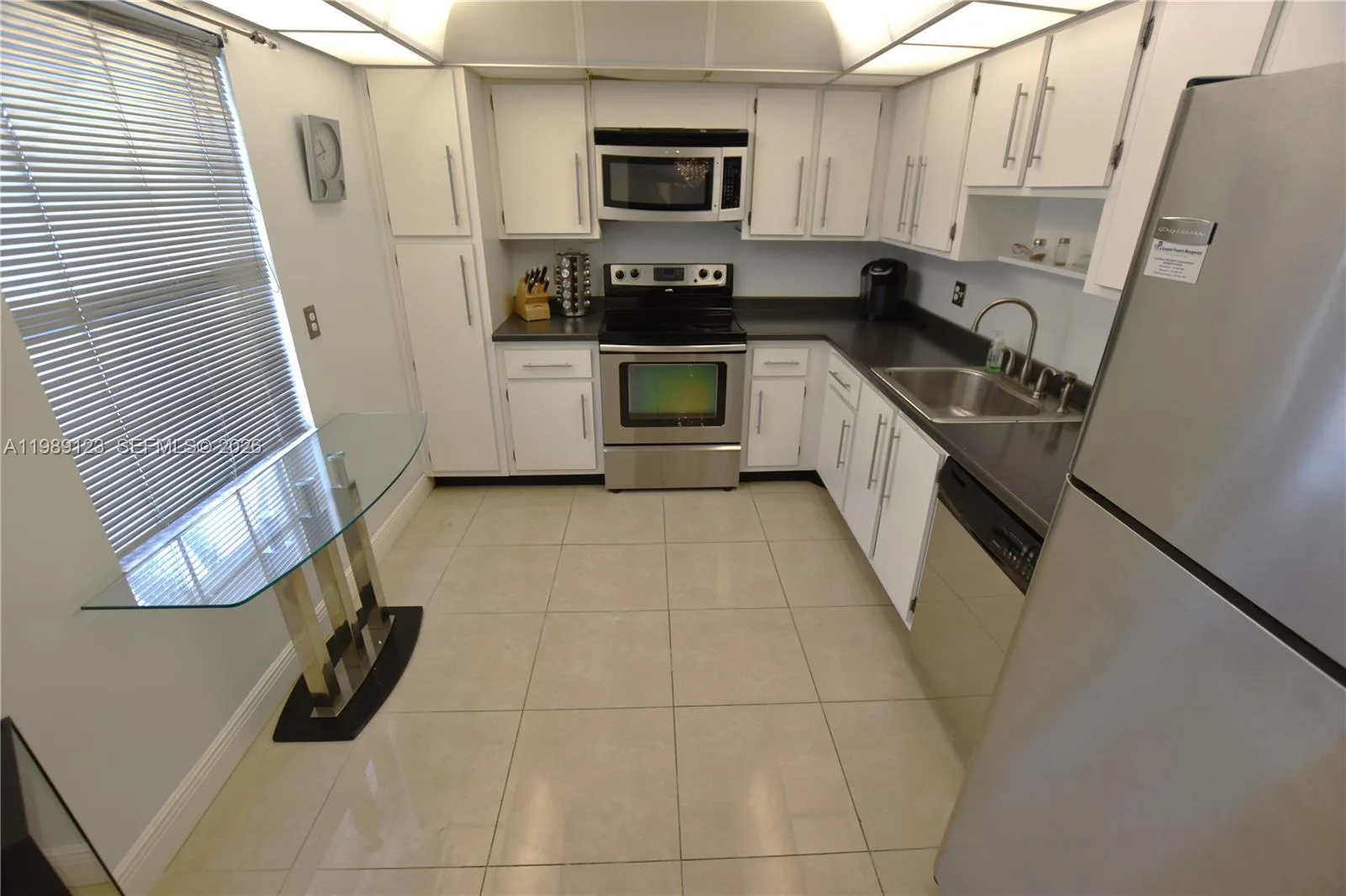 3800 Oaks Clubhouse Dr # 309, Pompano Beach, FL 33069 photo 5