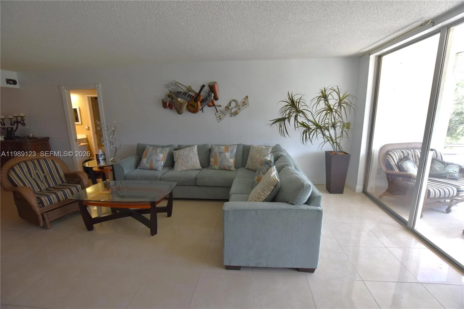 3800 Oaks Clubhouse Dr # 309, Pompano Beach, FL 33069 photo 8