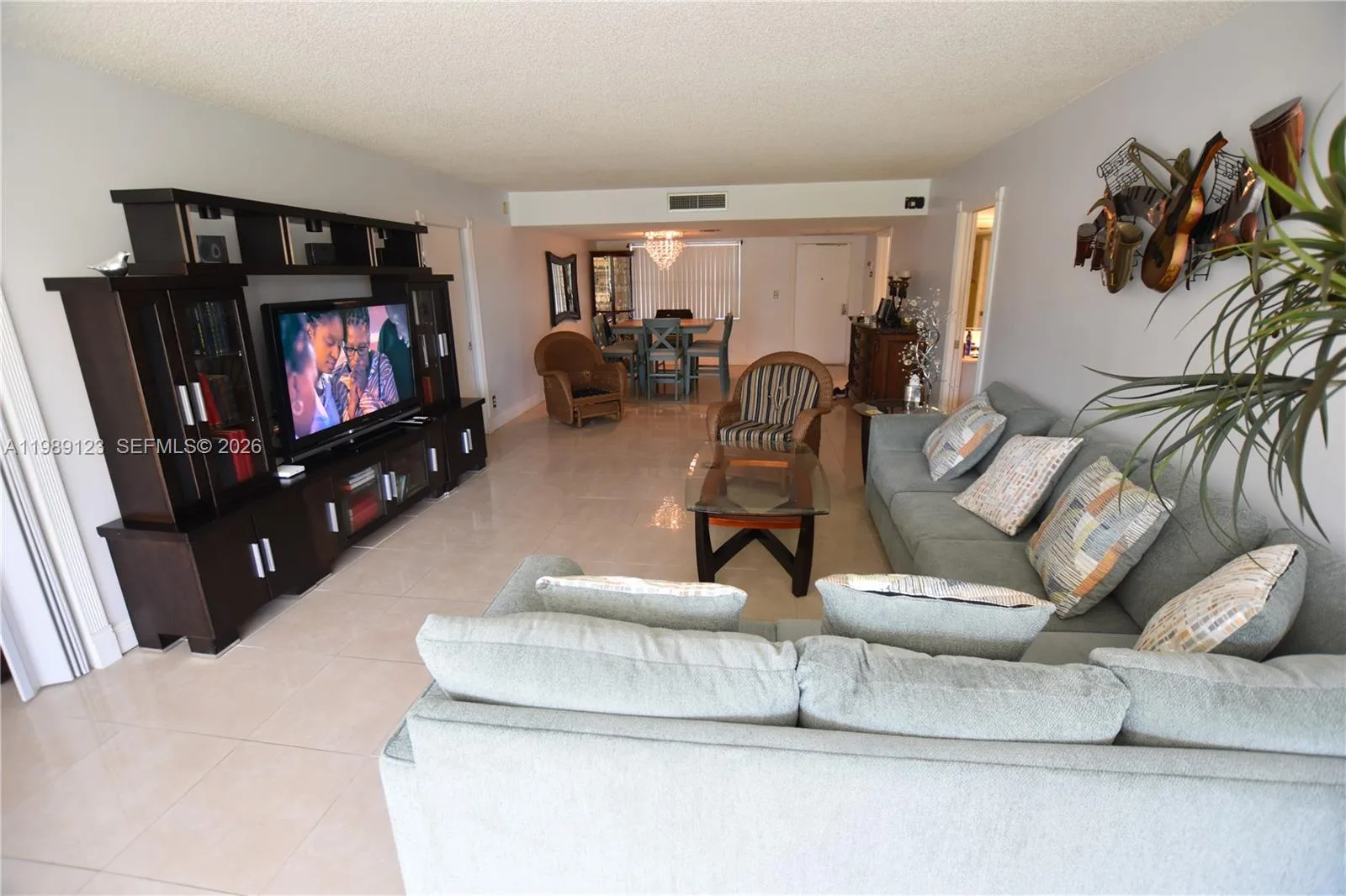 3800 Oaks Clubhouse Dr # 309, Pompano Beach, FL 33069 photo 9