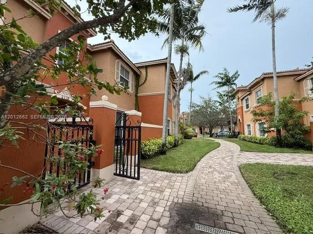 2728 SW 120th Ter # 903-9, Miramar, FL 33025 photo 2