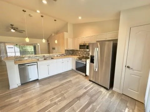 438 Columbus Blvd, Lehigh Acres, FL 33974 photo 4