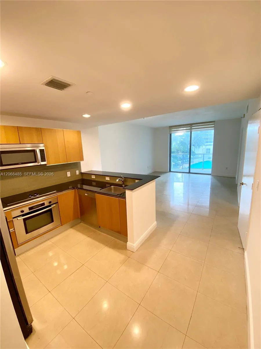 1060 Brickell Ave # 1413, Miami, FL 33131 photo 7
