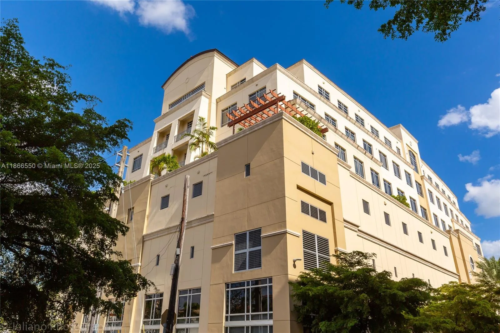 135 San Lorenzo Ave # 150, Coral Gables, FL 33146 photo 2