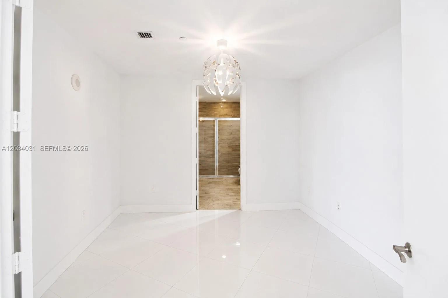 15901 Collins Ave # 403, Sunny Isles Beach, FL 33160 photo 10