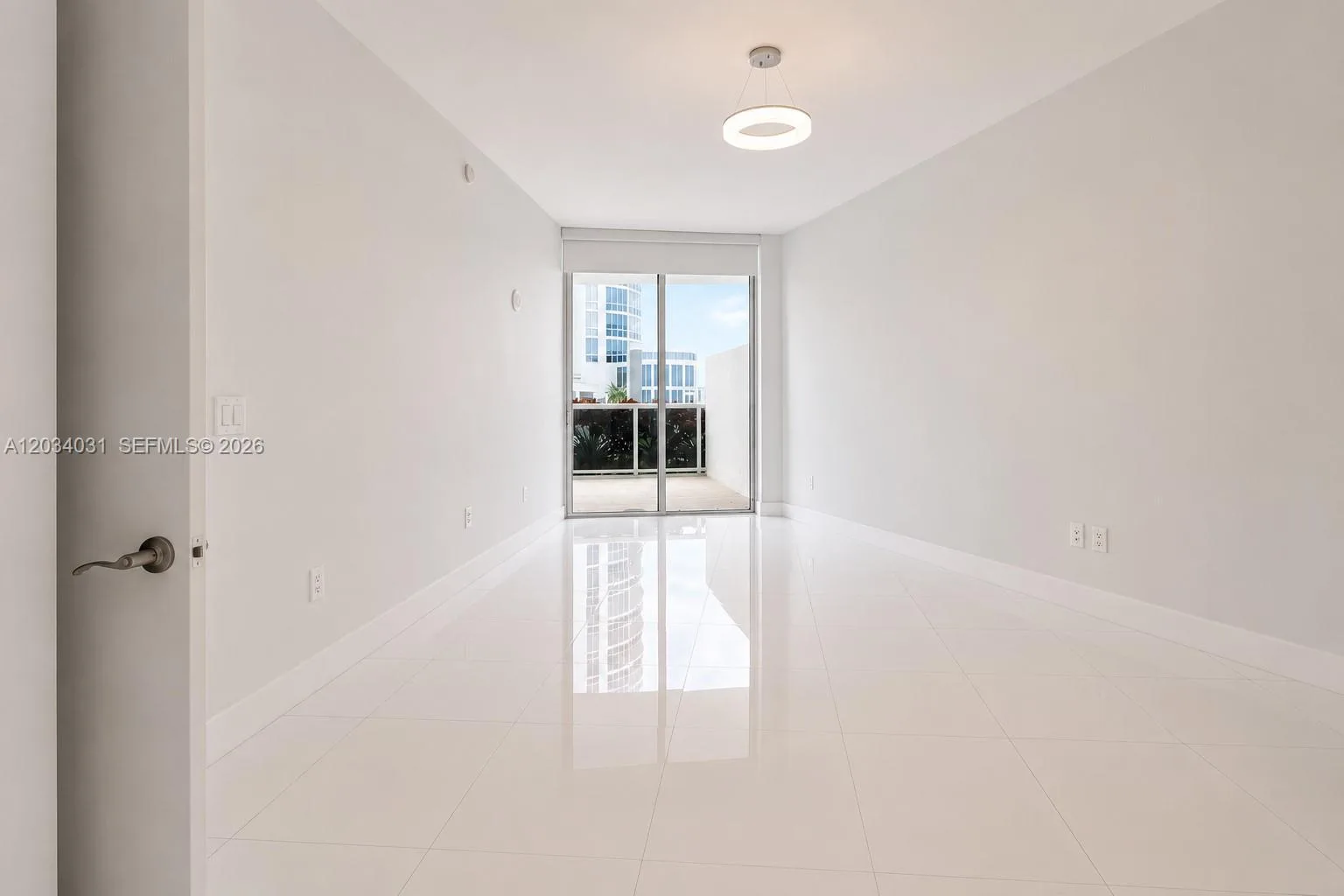 15901 Collins Ave # 403, Sunny Isles Beach, FL 33160 photo 9