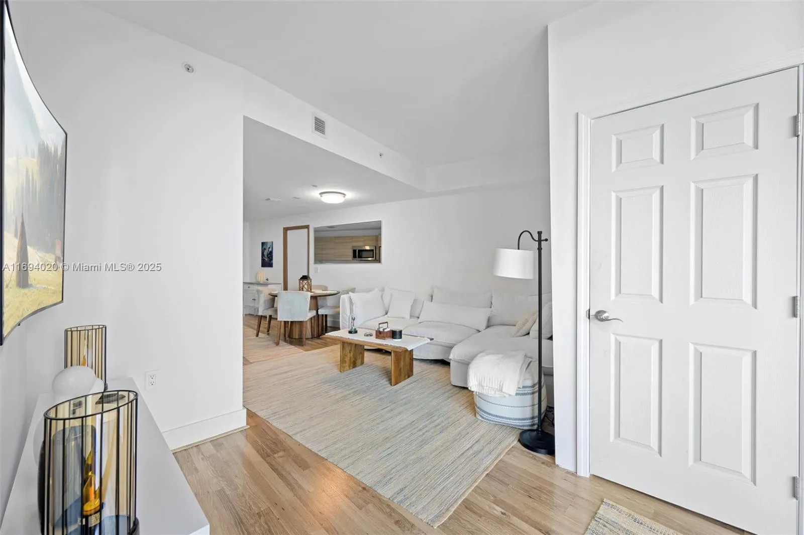 121 NE 34th St # 3014, Miami, FL 33137 photo 4