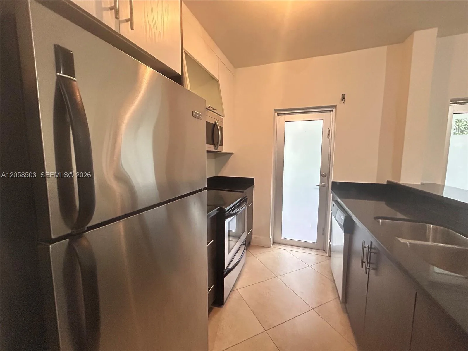 1034 Lenox Ave # 8, Miami Beach, FL 33139 photo 2