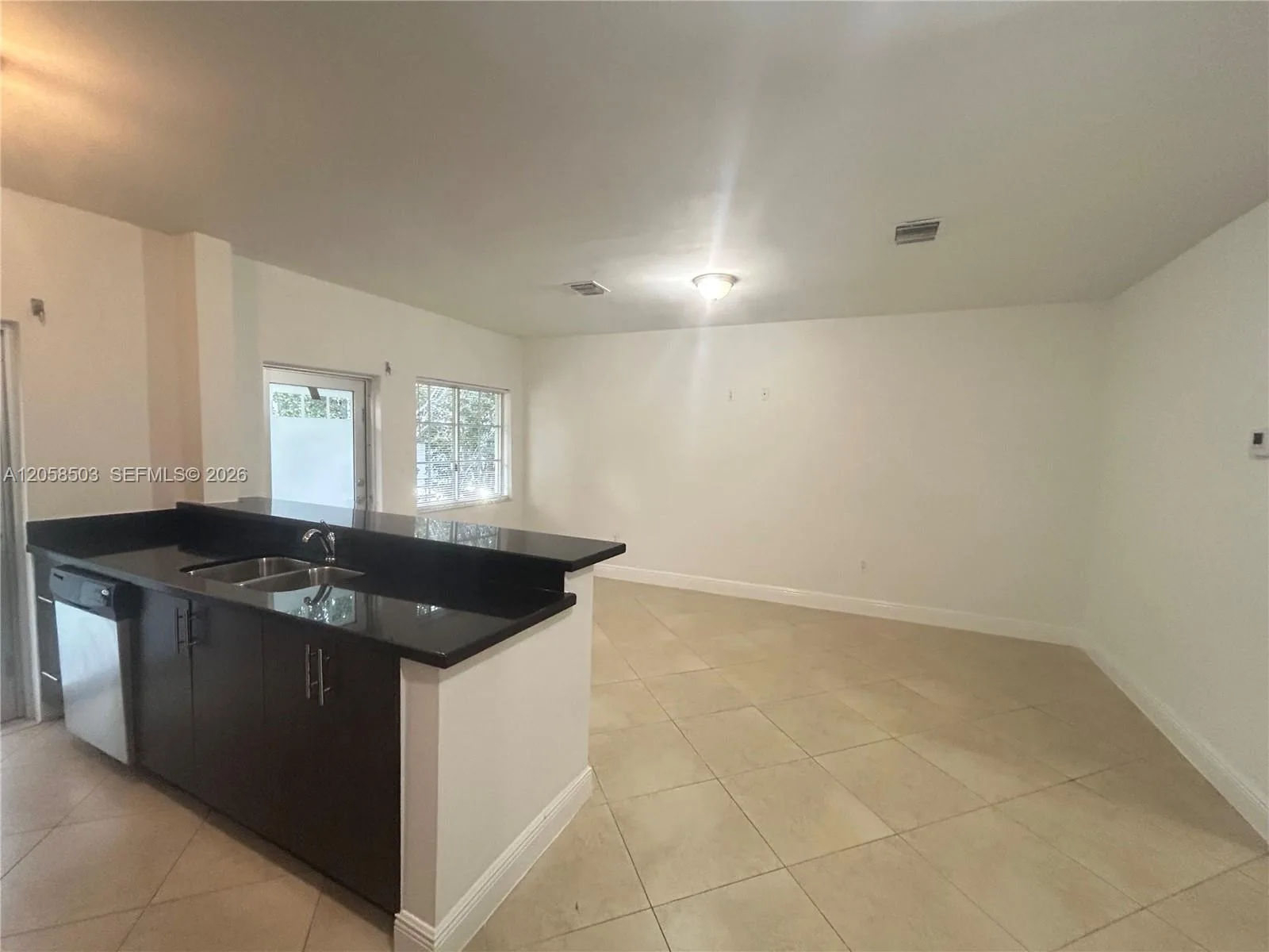1034 Lenox Ave # 8, Miami Beach, FL 33139 photo 3