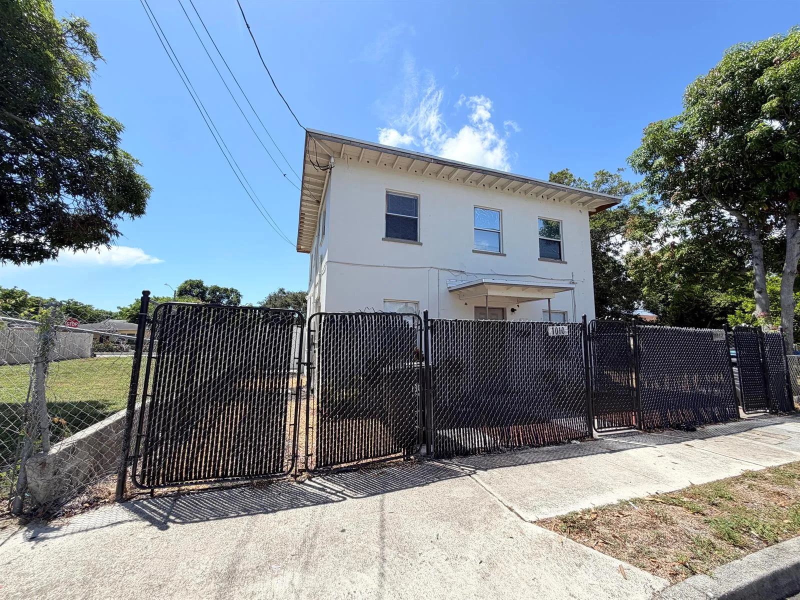 1010 Grant Street, West Palm Beach, FL 33407 photo 3
