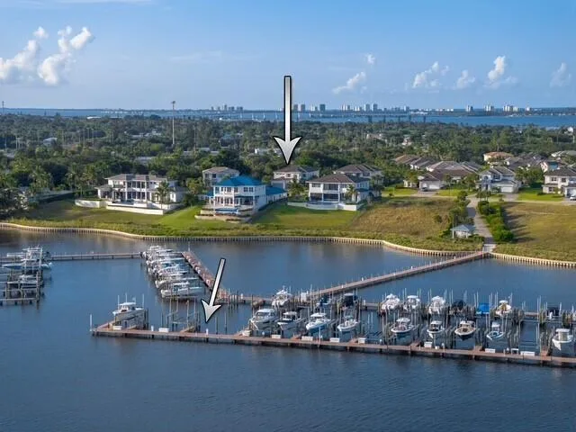 1280 NE Langford Lane, Jensen Beach, FL 34957