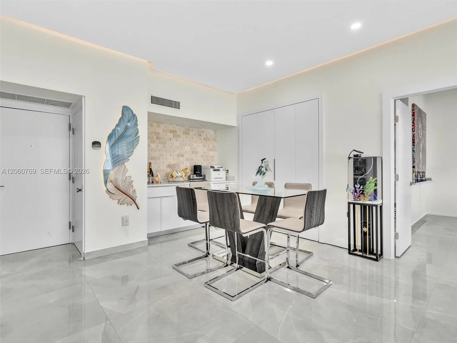 3731 N Country Club Dr # PH-24, Aventura, FL 33180 photo 12